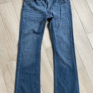 Levi's Women’s Straight Fit Blue Jeans
